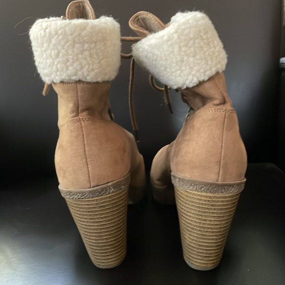 Sexy Boots Booties Faux Suede Lace Up Size 8 1/2 8.5 - Picture 3 of 7